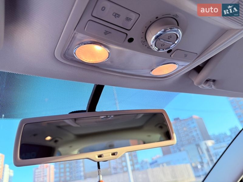 Универсал Skoda Superb 2013 в Киеве