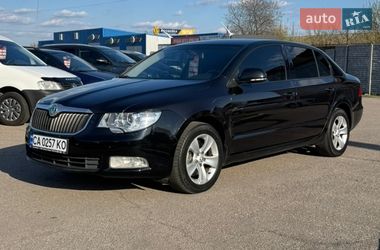 Лифтбек Skoda Superb 2010 в Каменке