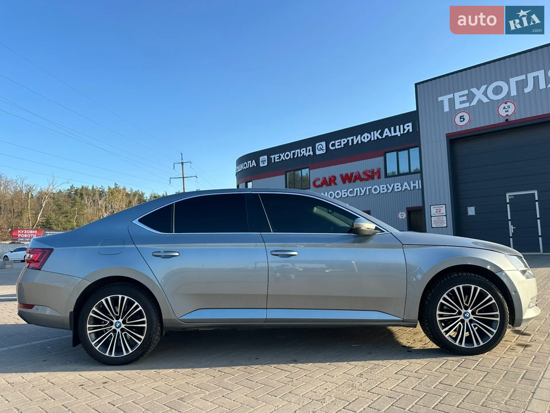 2016 Skoda Superb - мініатюра 9