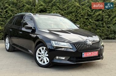 Універсал Skoda Superb 2019 в Ужгороді