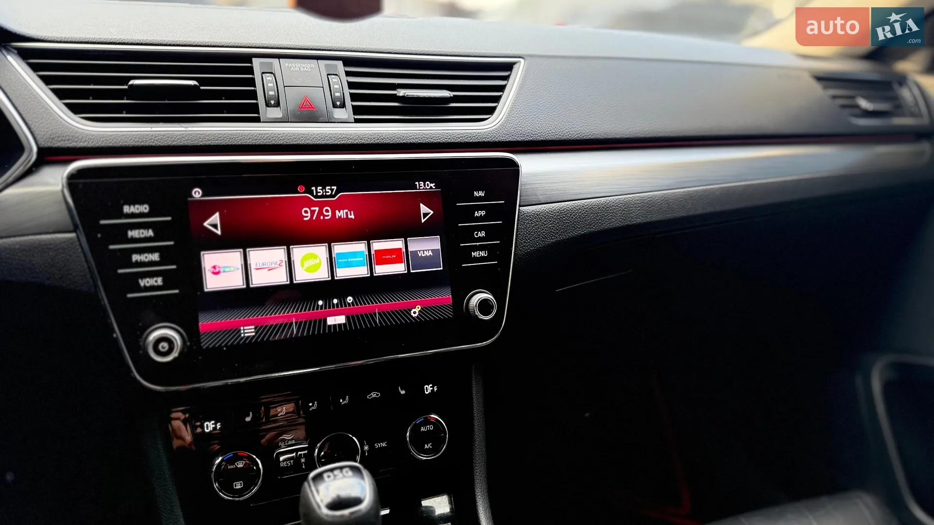 2019 Skoda Superb - мініатюра 12