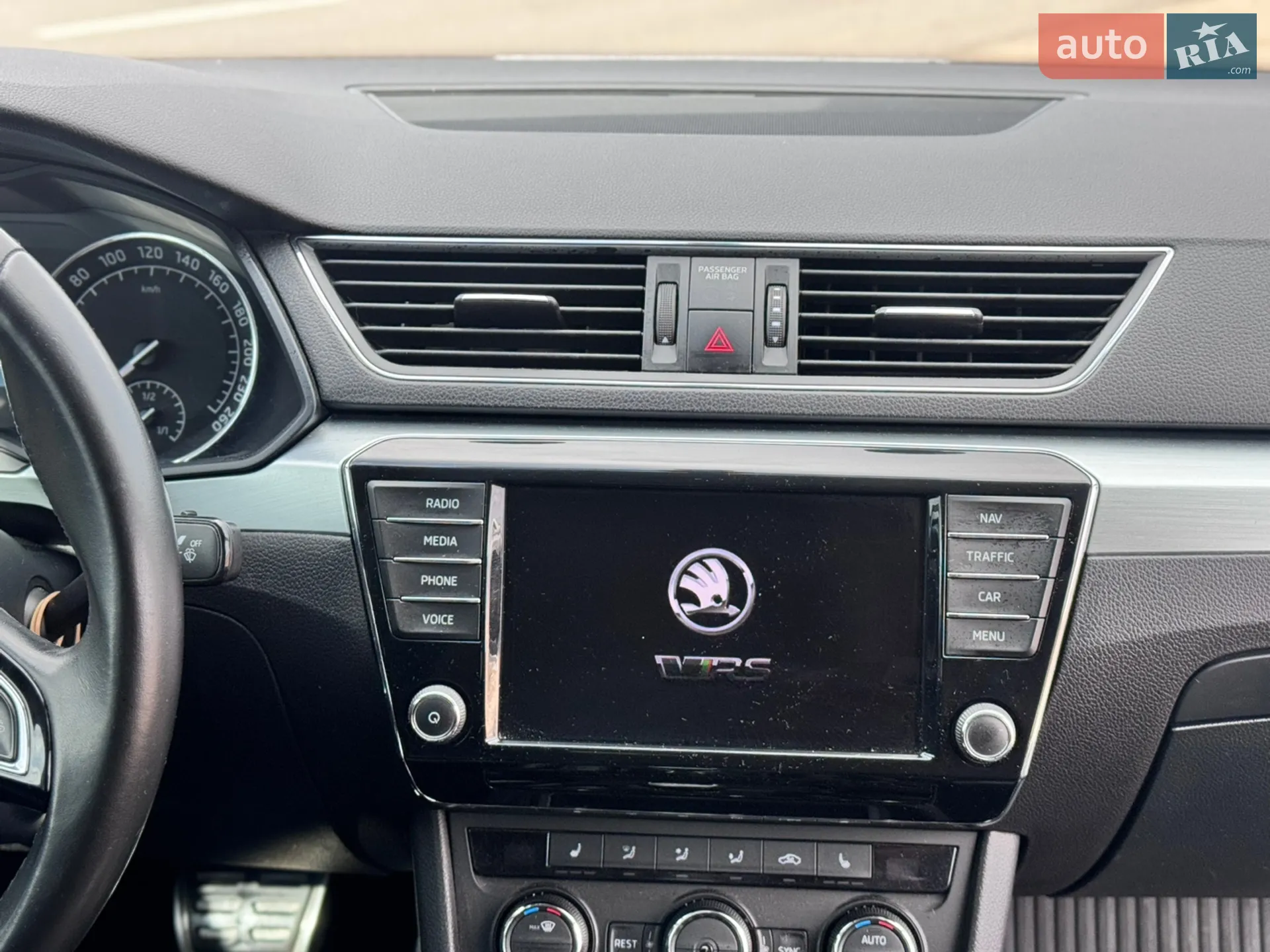 2017 Skoda Superb - мініатюра 15