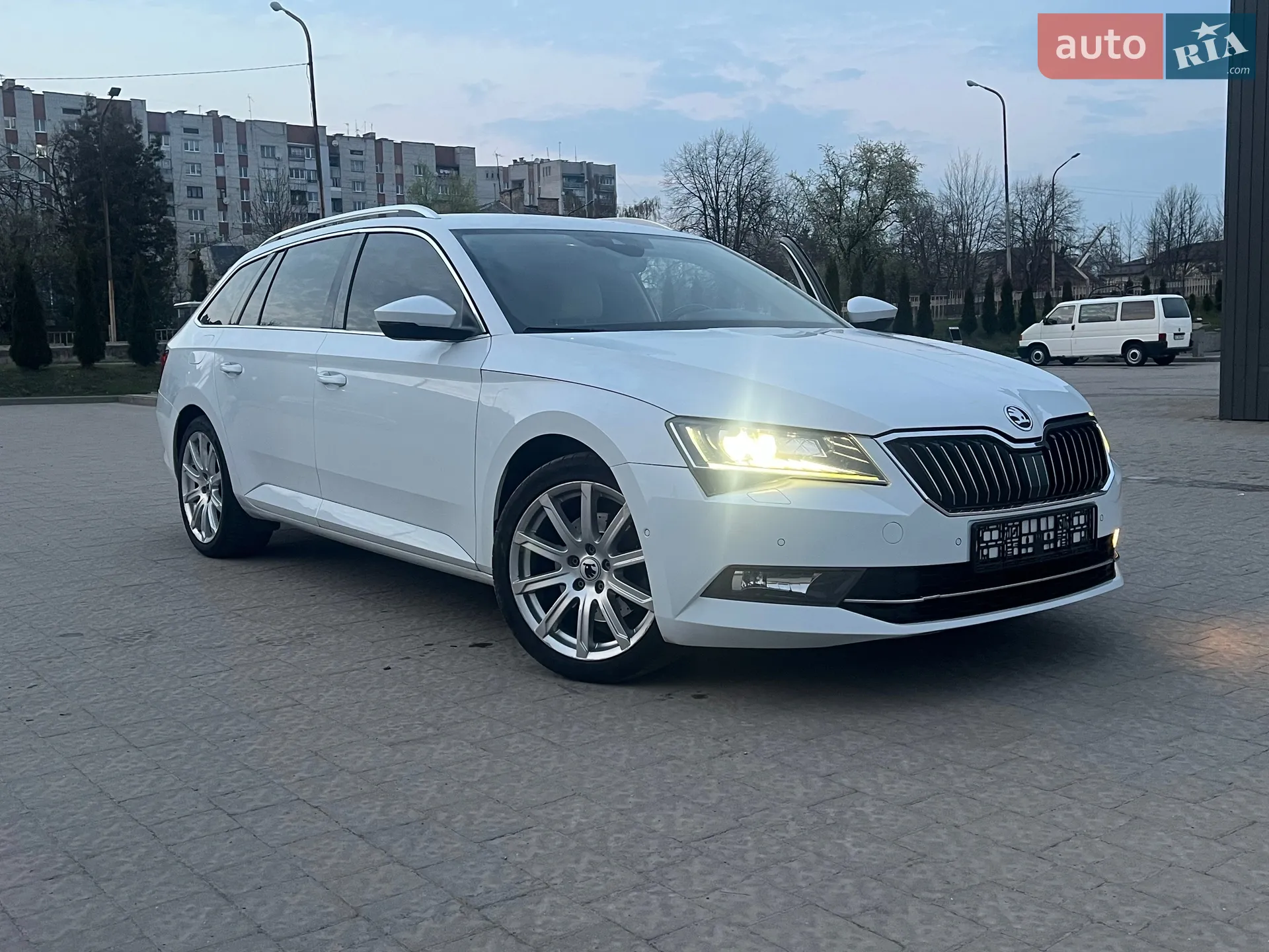 2016 Skoda Superb - мініатюра 9