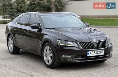 Лифтбек Skoda Superb 2015 в Днепре