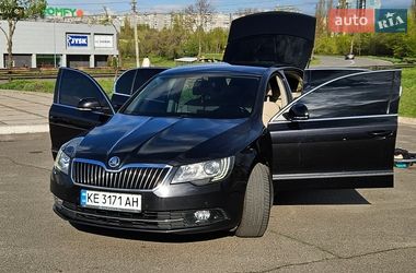 Лифтбек Skoda Superb 2014 в Кривом Роге