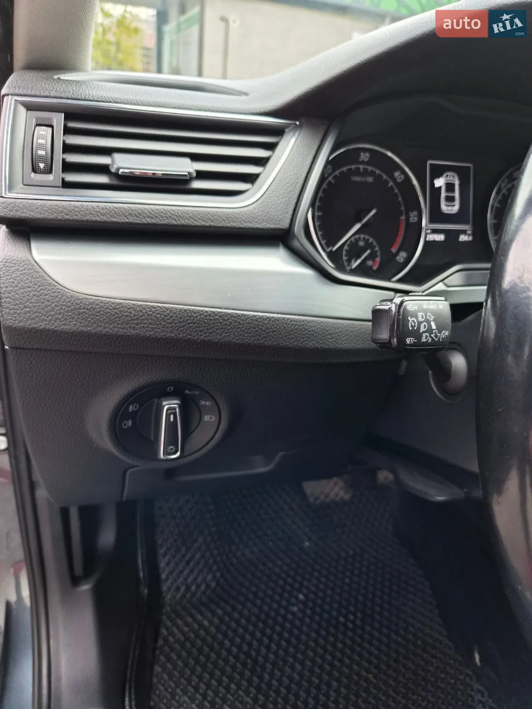 2018 Skoda Superb - мініатюра 17