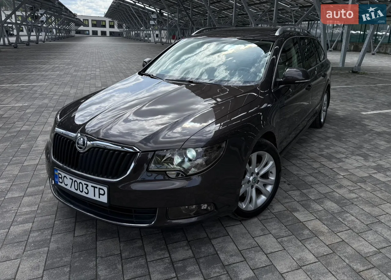 2010 Skoda Superb - мініатюра 21