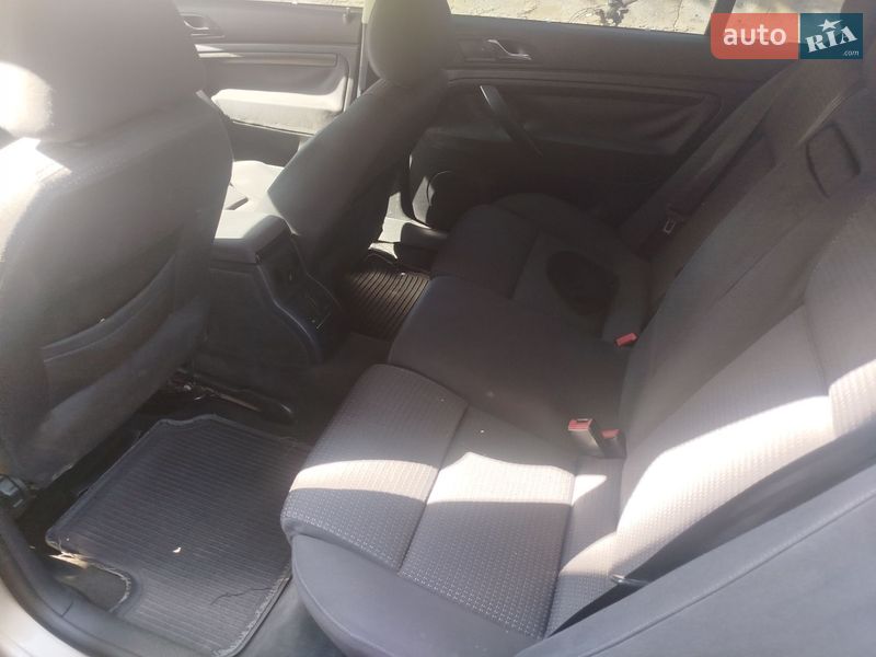 Ліфтбек Skoda Superb 2004 в Тячеві
