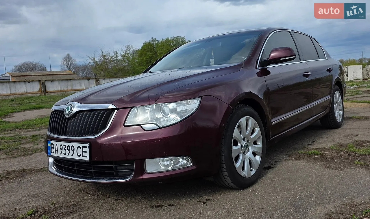 2010 Skoda Superb - мініатюра 23