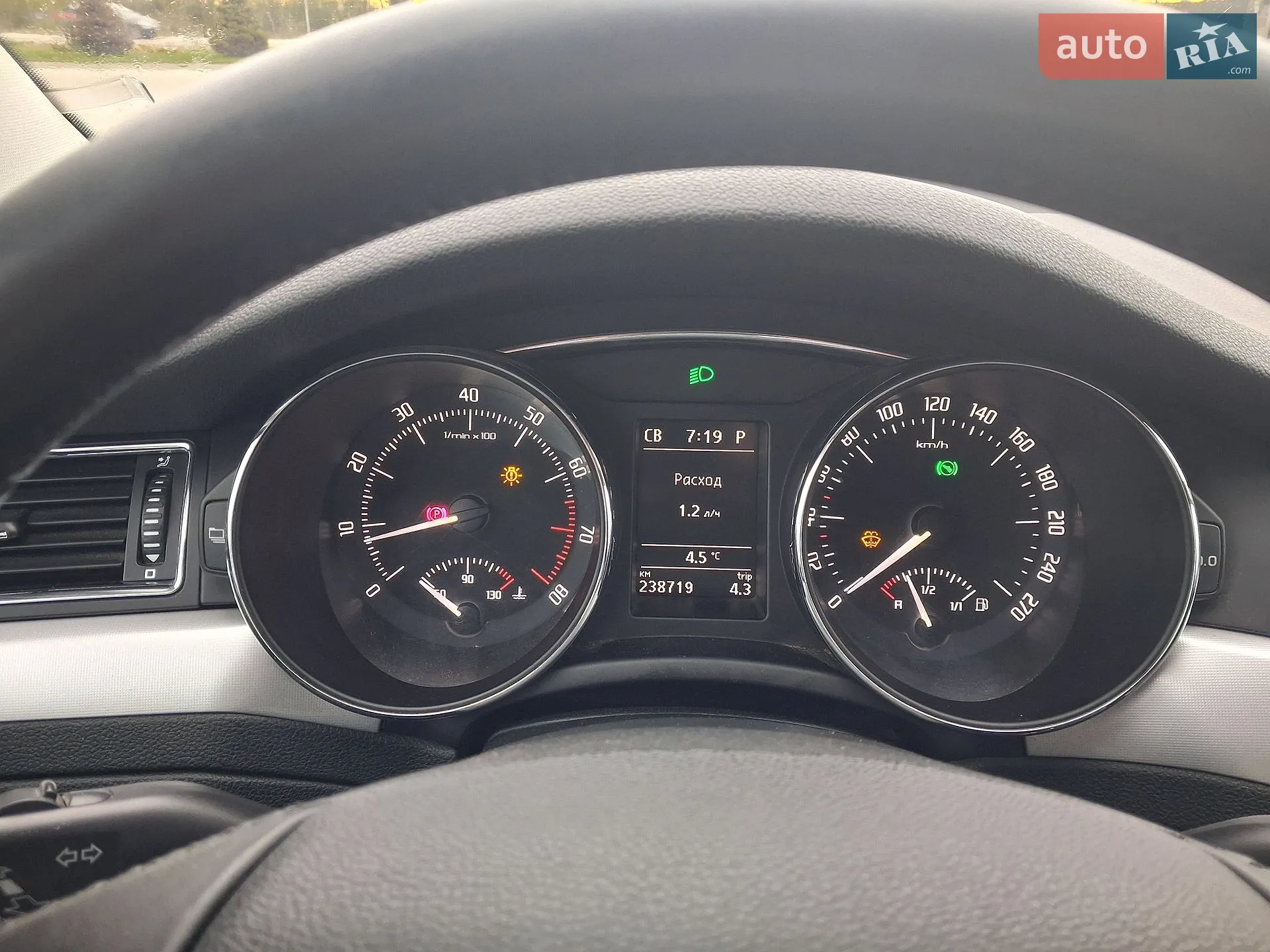 2013 Skoda Superb - мініатюра 7