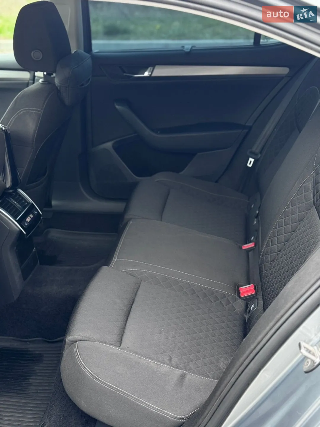 2015 Skoda Superb - мініатюра 16