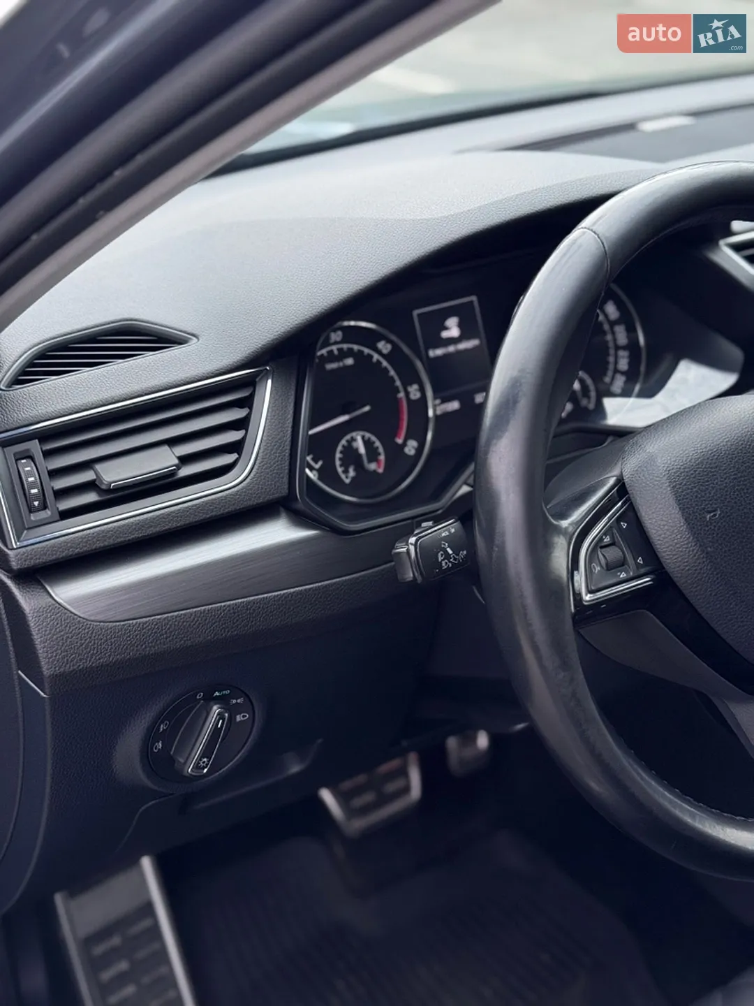 2015 Skoda Superb - мініатюра 26