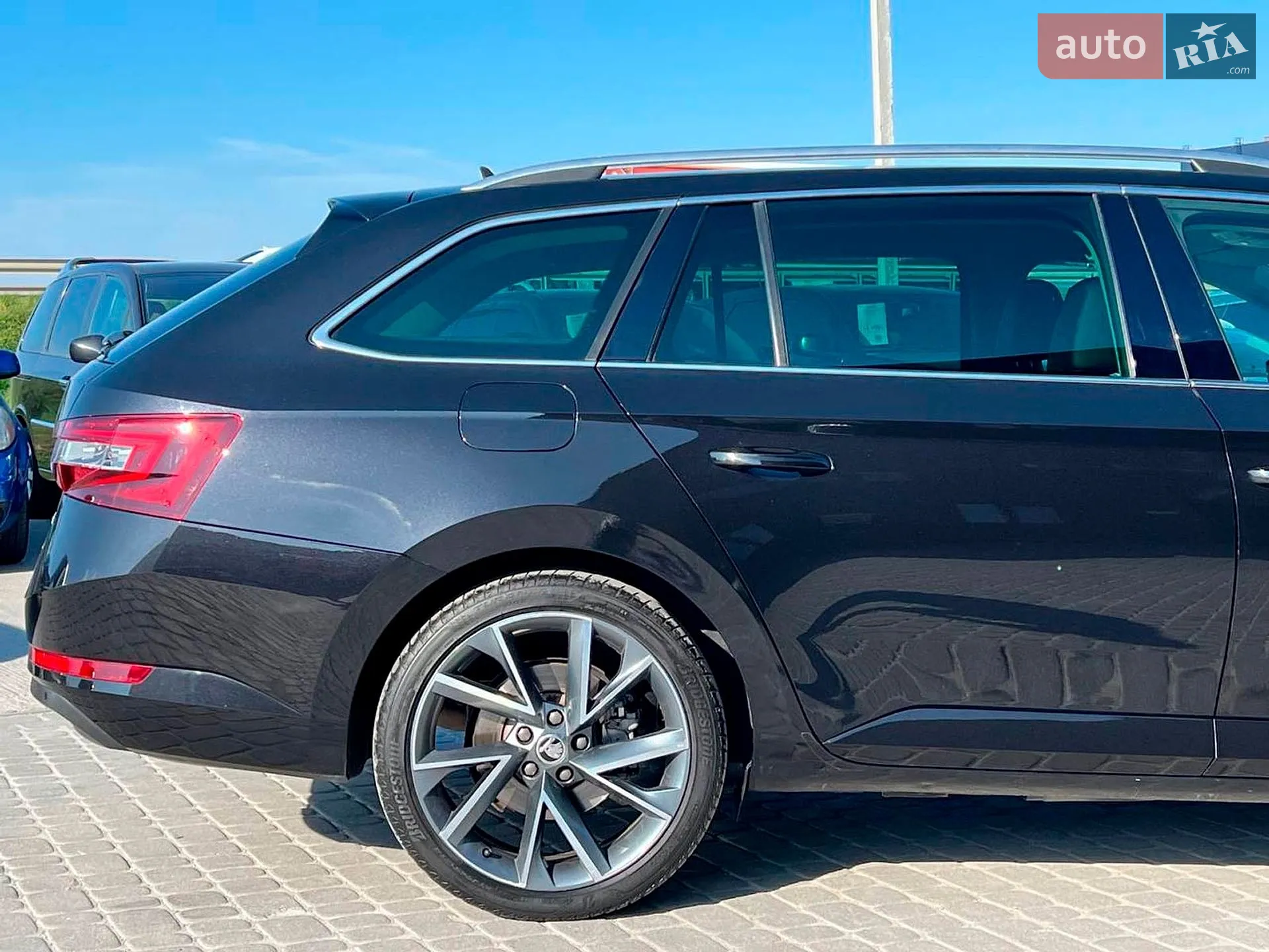 2016 Skoda Superb - мініатюра 11