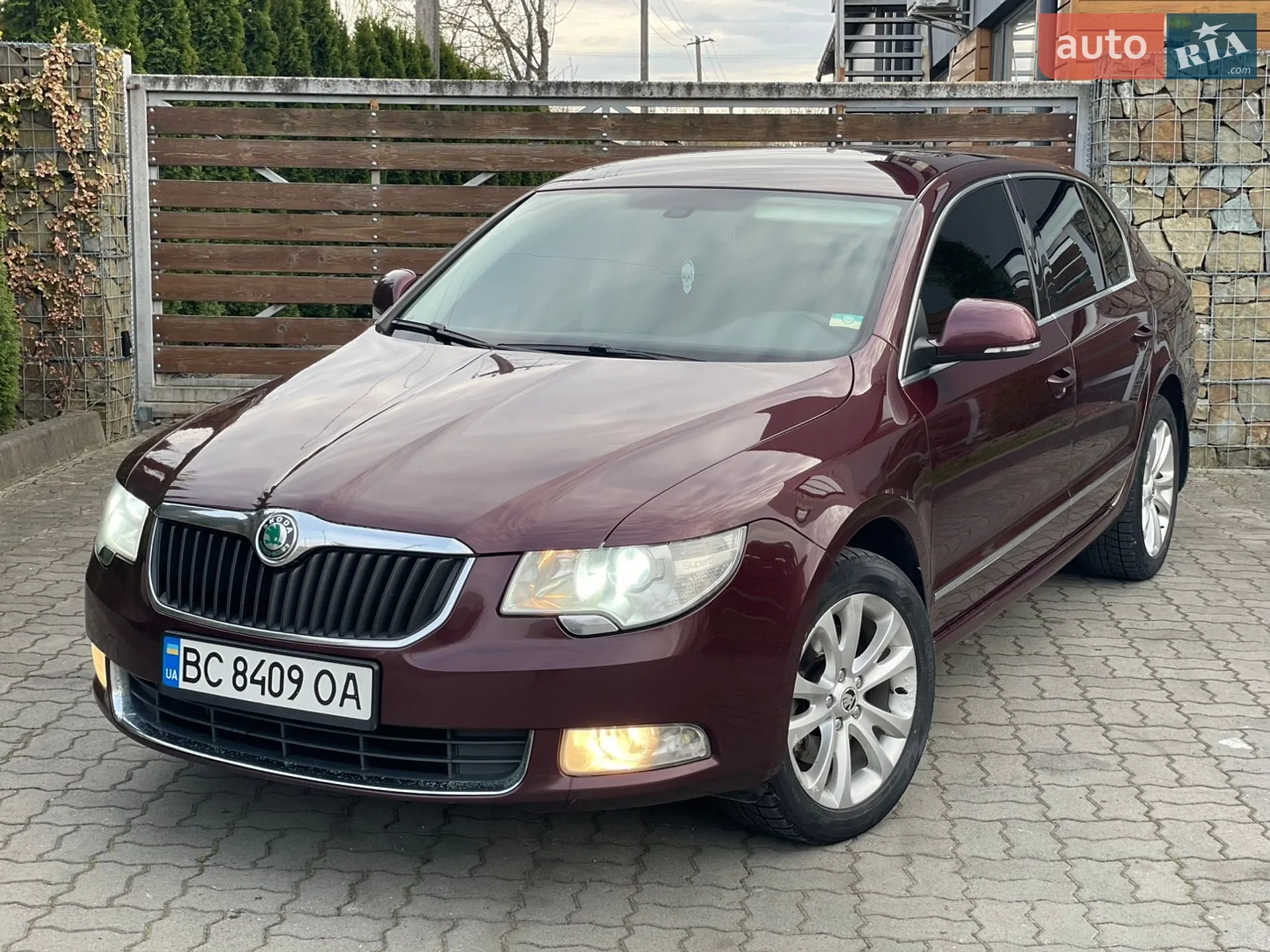 2010 Skoda Superb - мініатюра 5