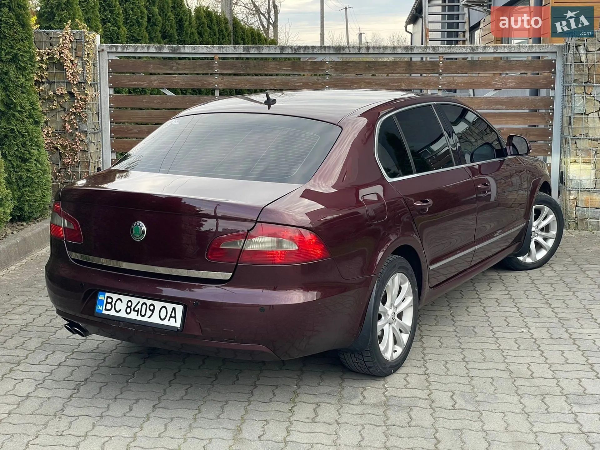 2010 Skoda Superb - мініатюра 24