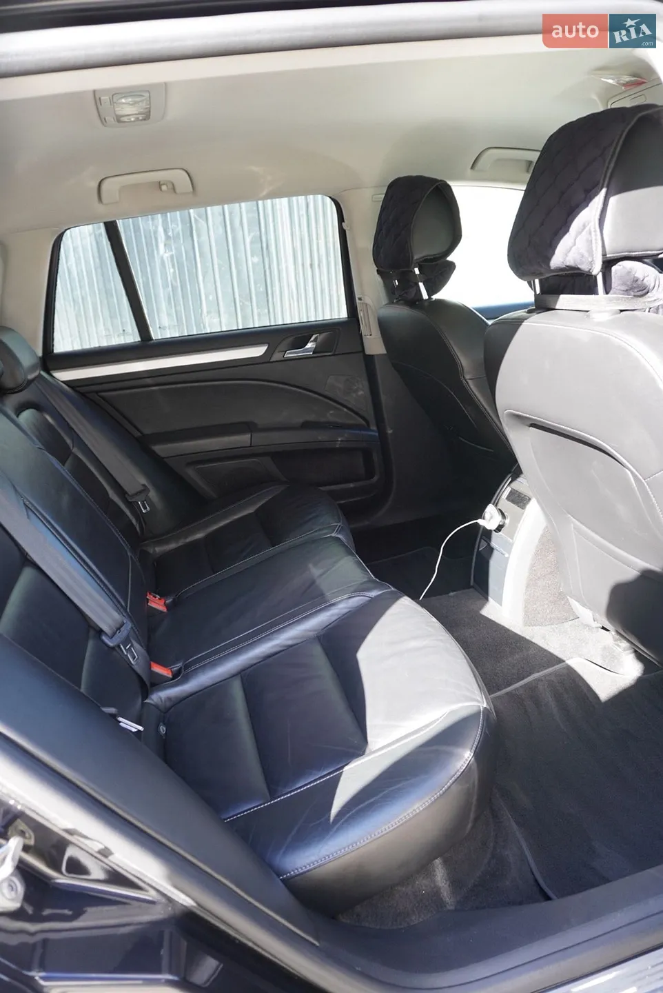 2010 Skoda Superb - мініатюра 19