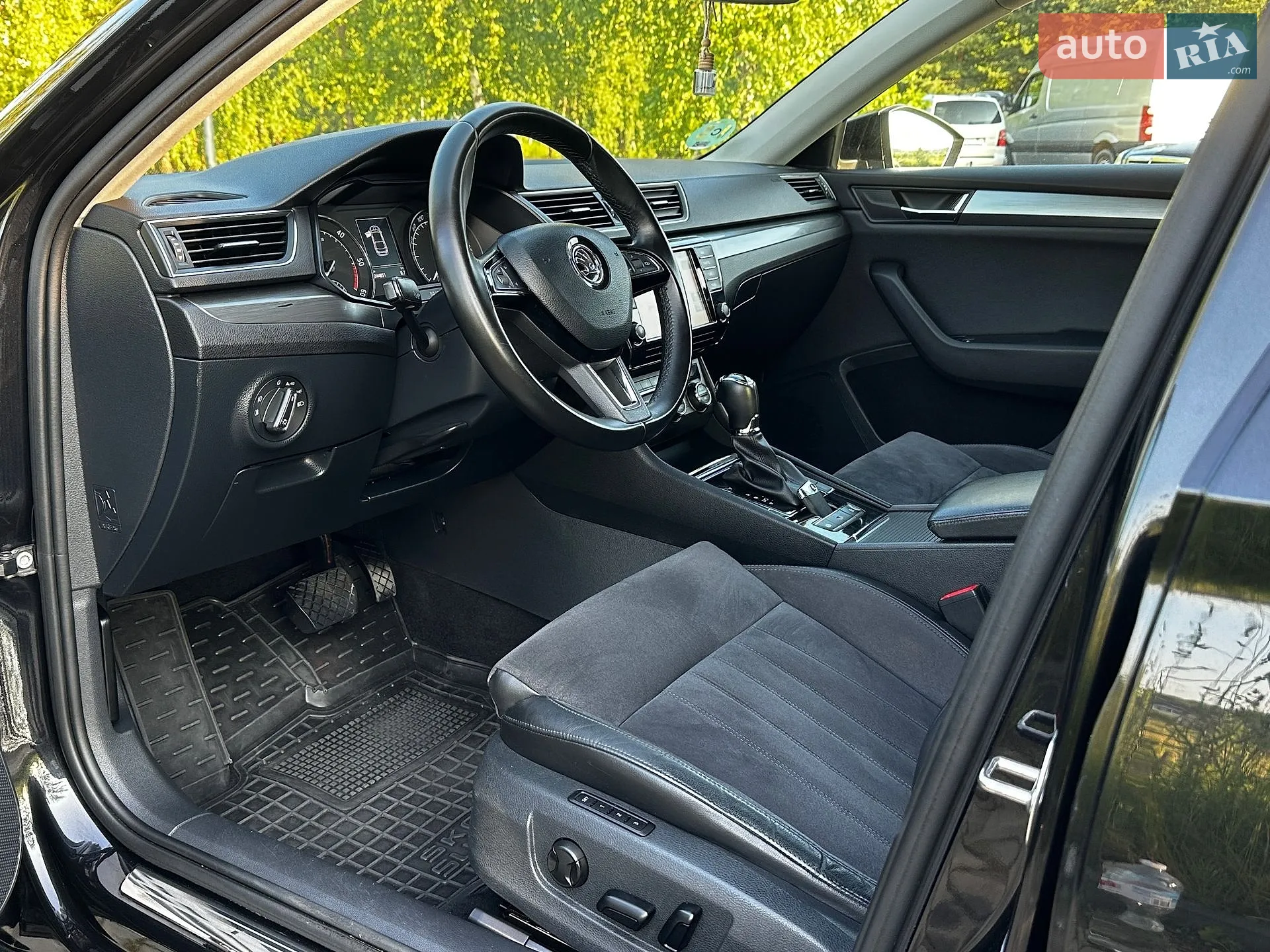 2016 Skoda Superb - мініатюра 88