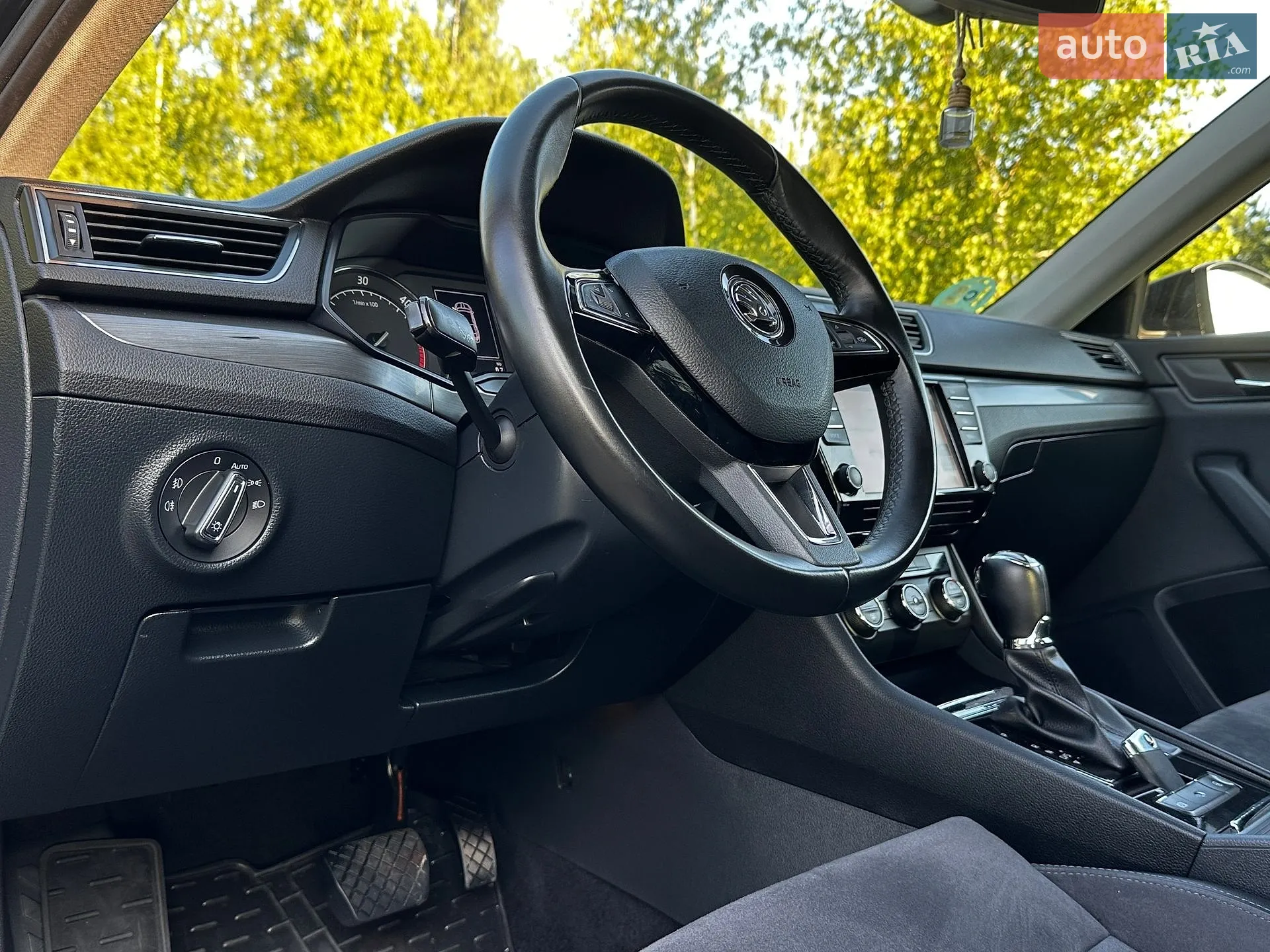2016 Skoda Superb - мініатюра 93