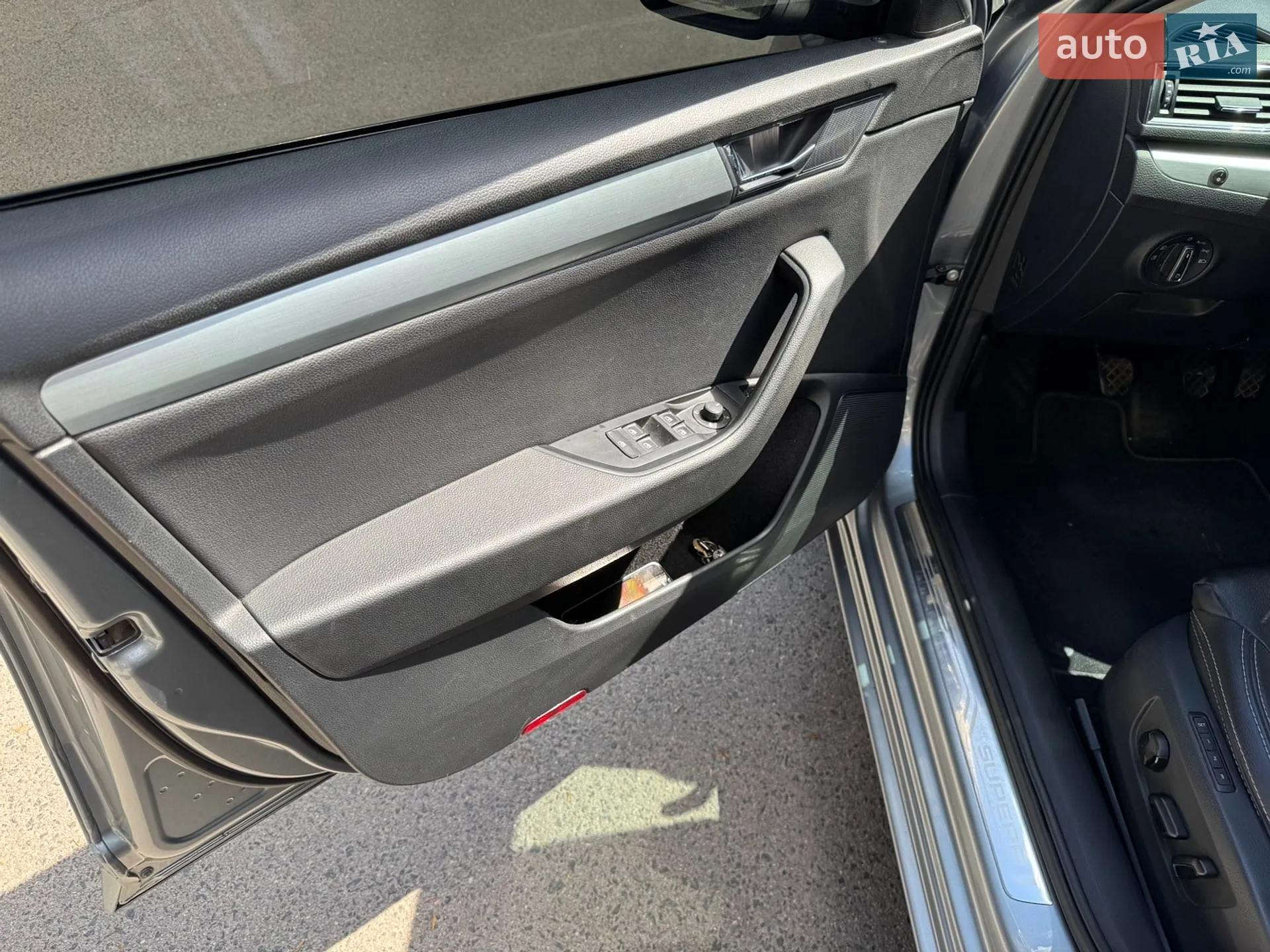 2015 Skoda Superb - мініатюра 27