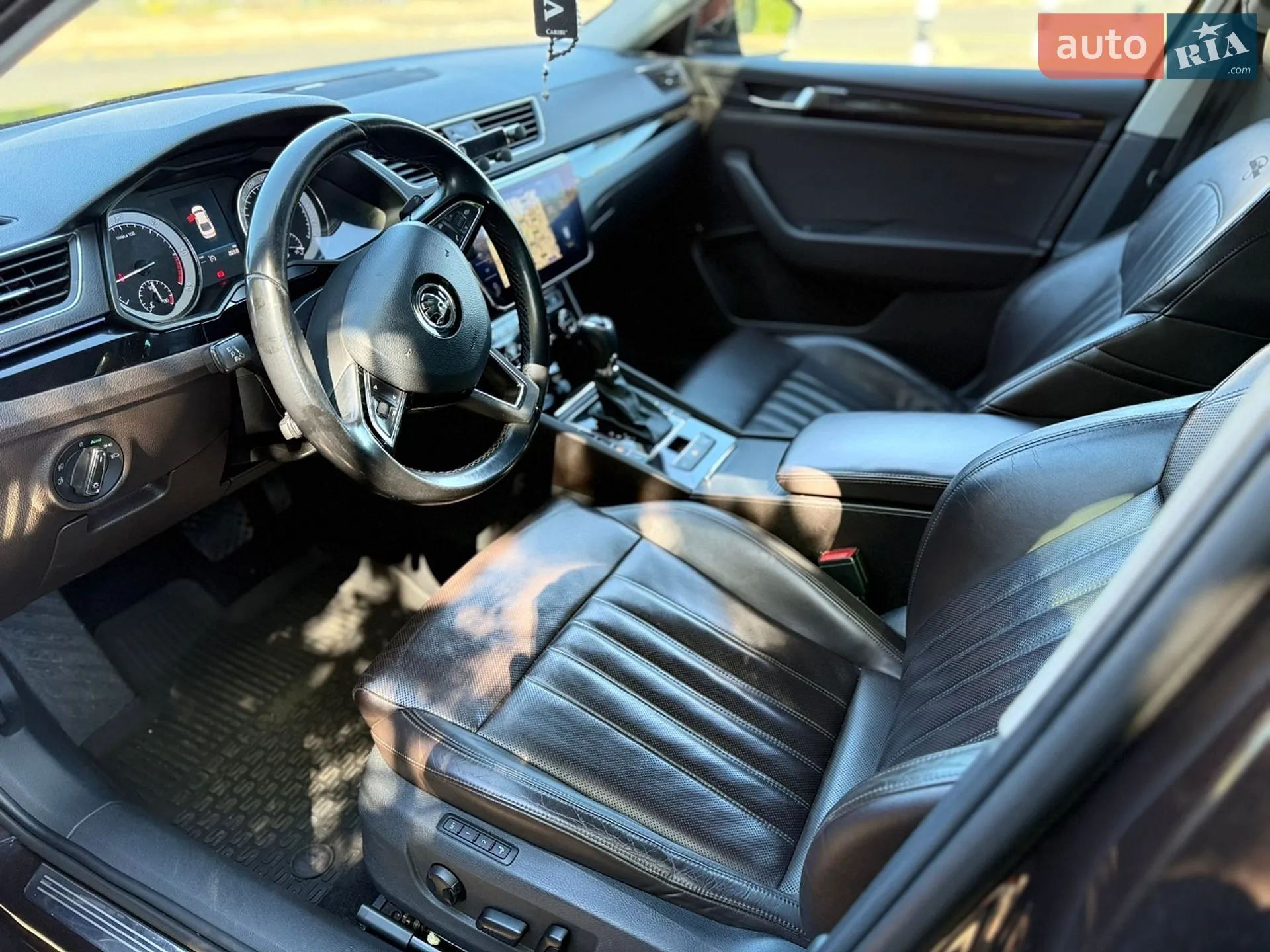 2017 Skoda Superb - мініатюра 21