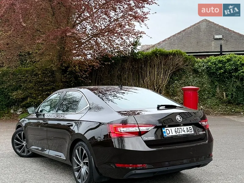 Skoda Superb 2017 VIN TMBAJ9NP3J7524408 фото оголошення 19 з 62