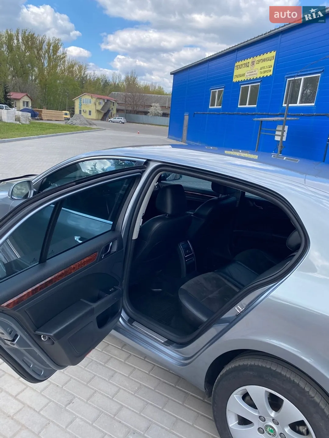 2011 Skoda Superb - мініатюра 13