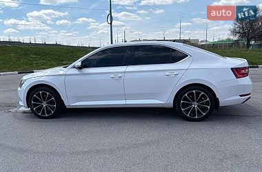 Ліфтбек Skoda Superb 2019 в Києві