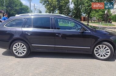 Универсал Skoda Superb 2011 в Могилев-Подольске