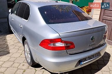 Лифтбек Skoda Superb 2010 в Ровно