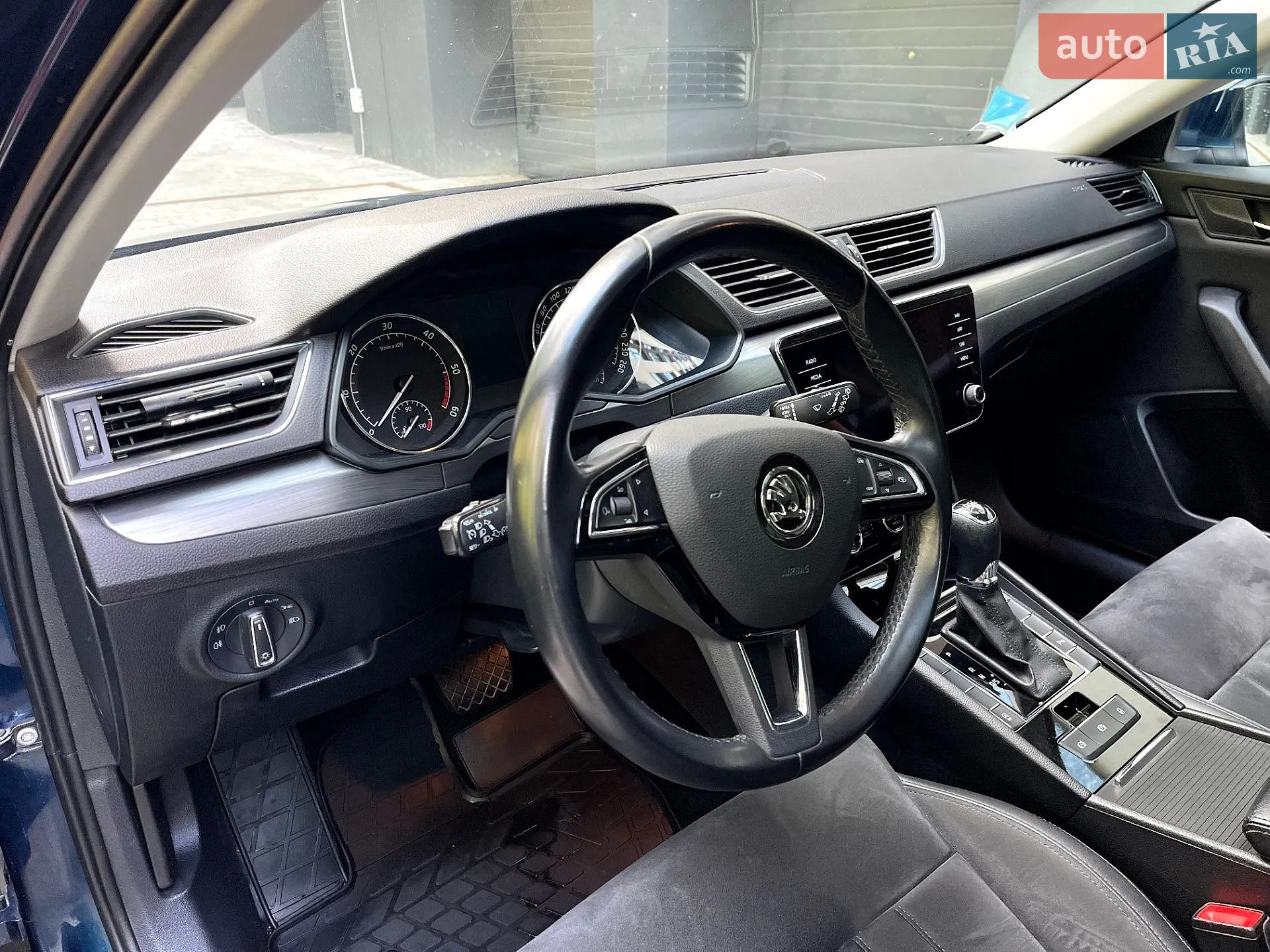 2018 Skoda Superb - мініатюра 23
