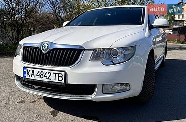 Лифтбек Skoda Superb 2010 в Киеве