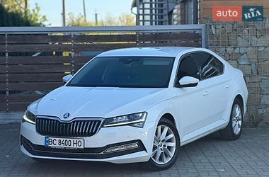 Лифтбек Skoda Superb 2021 в Львове