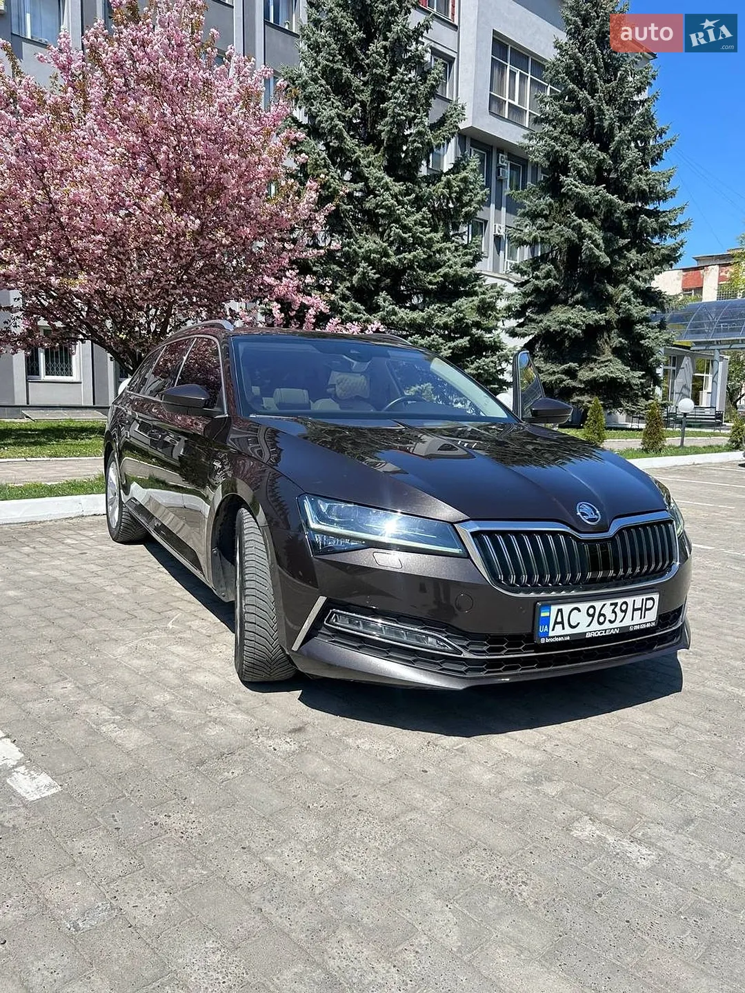 2019 Skoda Superb - фото 1