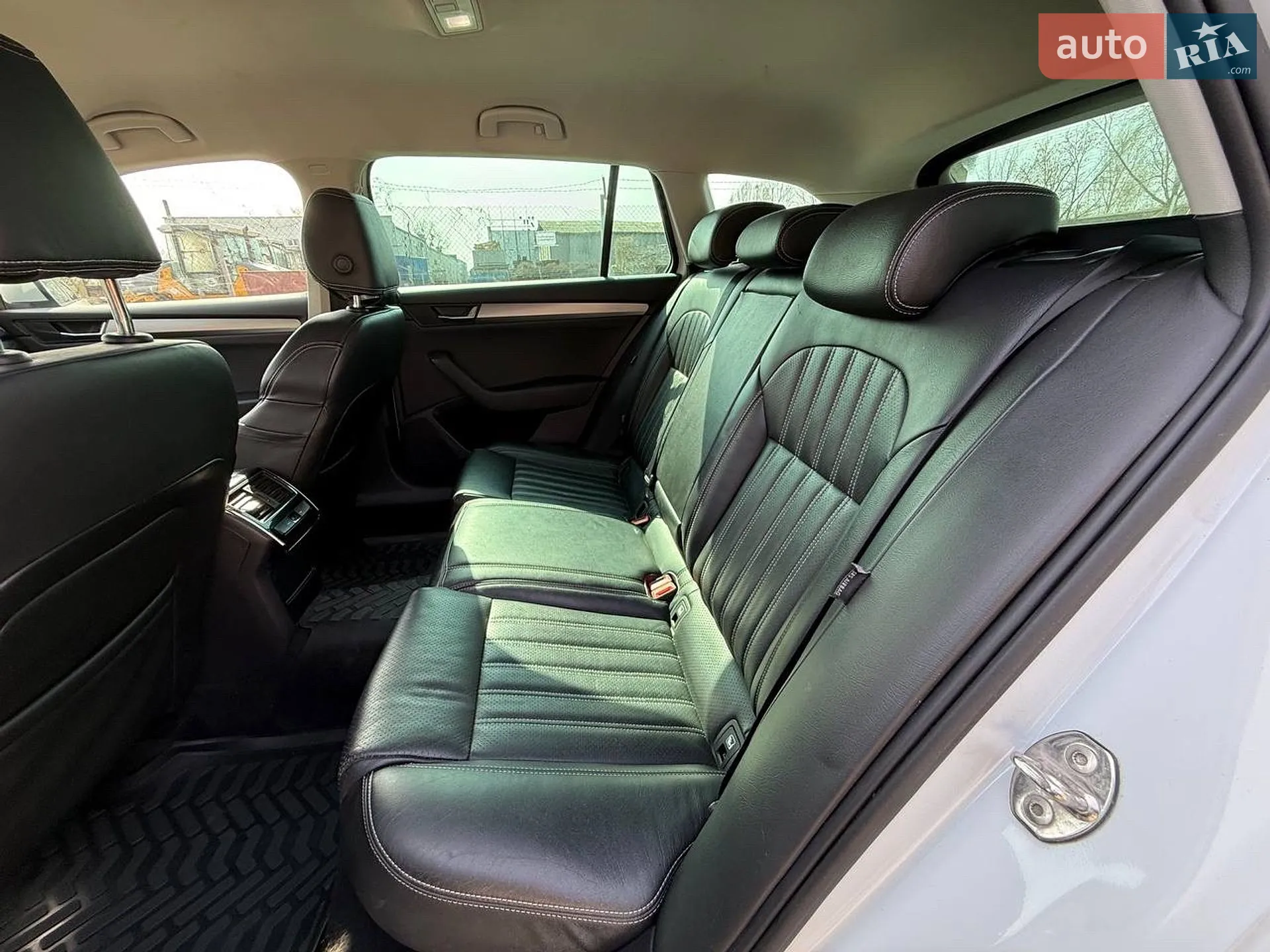 2015 Skoda Superb - мініатюра 17