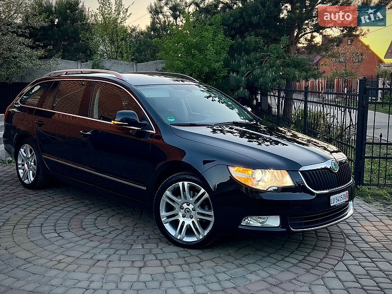 Універсал Skoda Superb 2010 в Луцьку