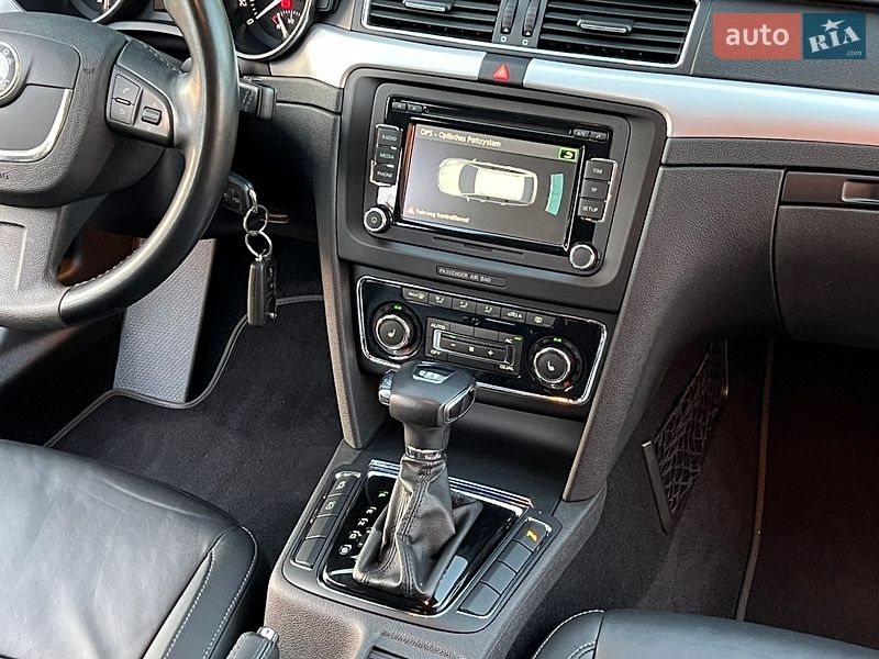 Універсал Skoda Superb 2010 в Луцьку