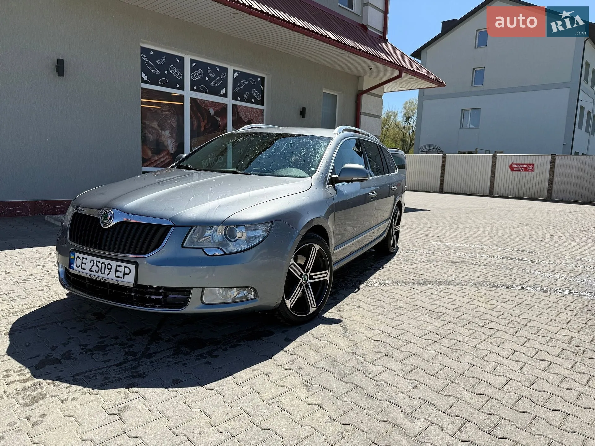 2011 Skoda Superb - фото 1