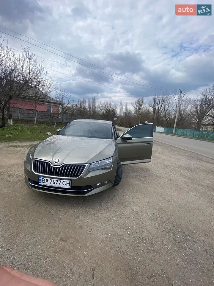 2018 Volkswagen Touareg - мініатюра 25