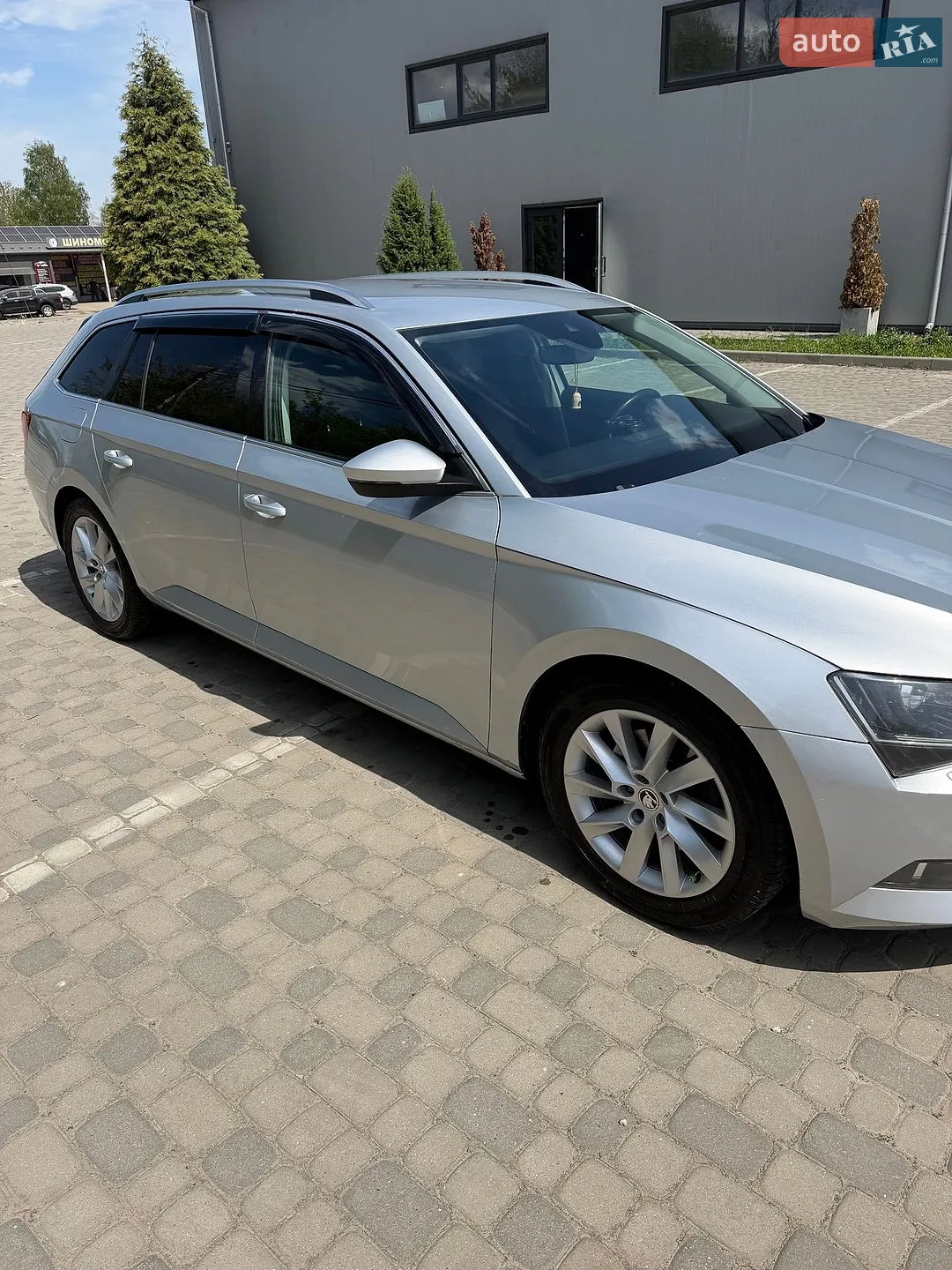 2017 Skoda Superb - мініатюра 11