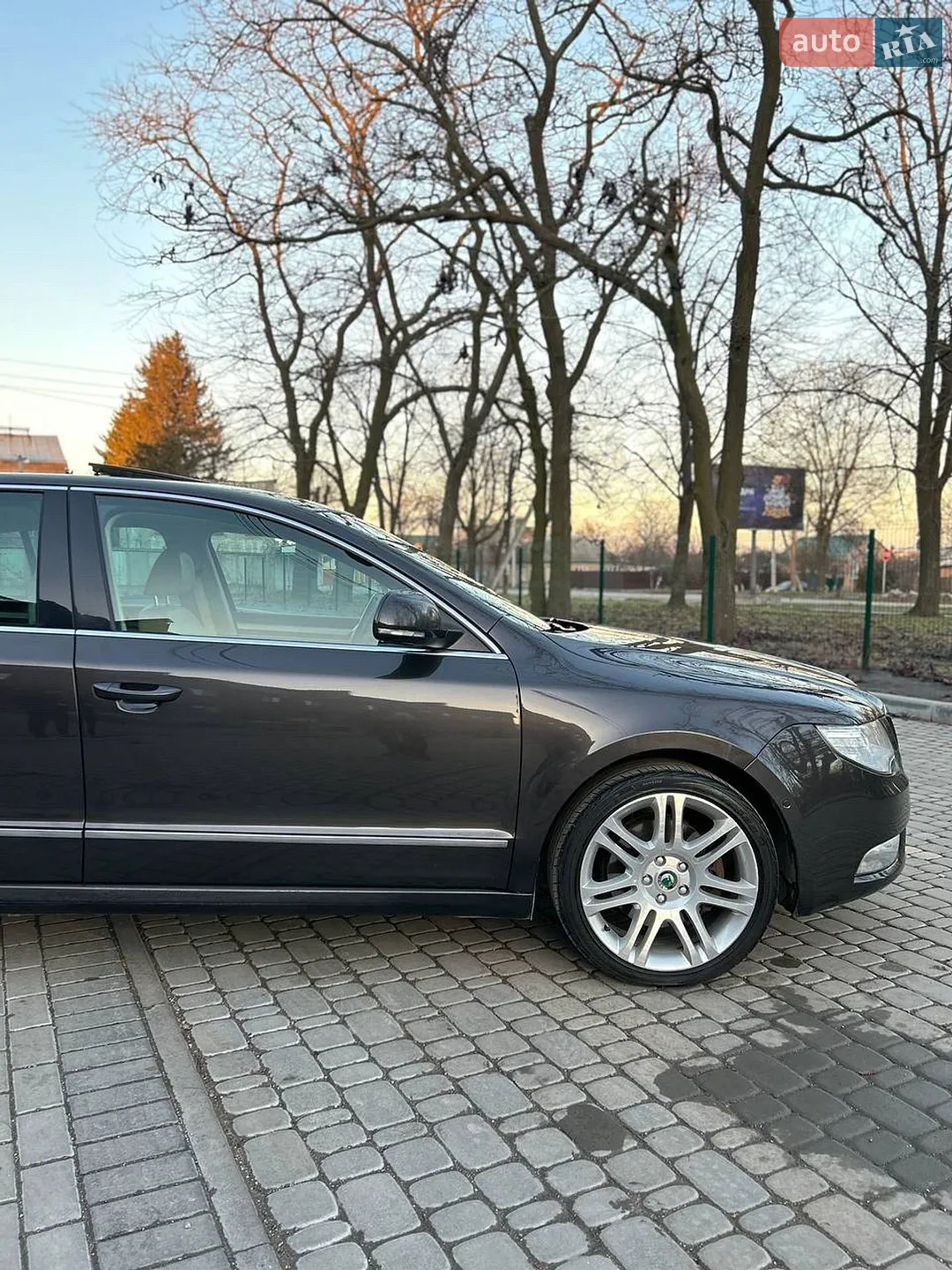 2011 Skoda Superb - мініатюра 5