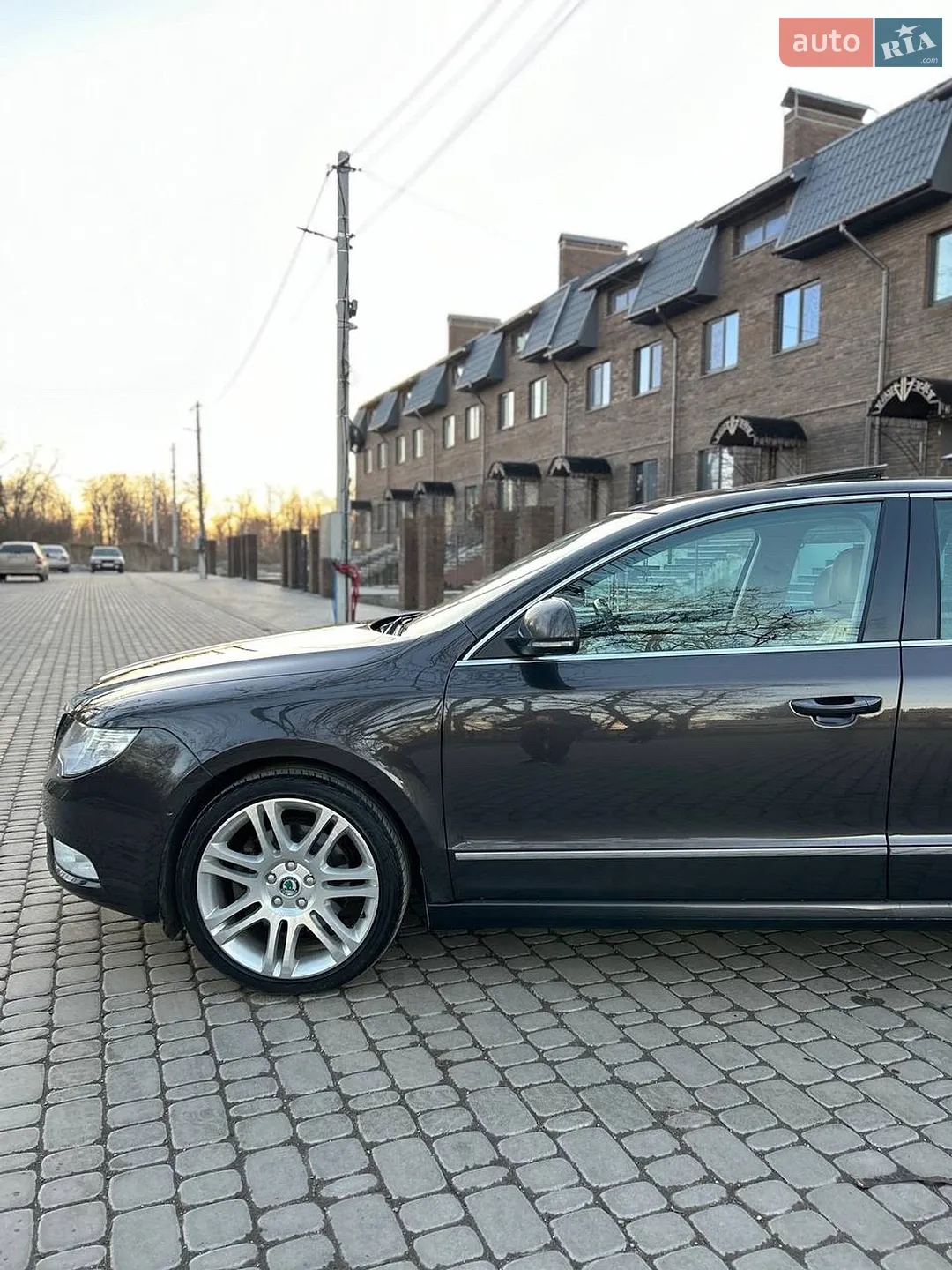2011 Skoda Superb - мініатюра 6