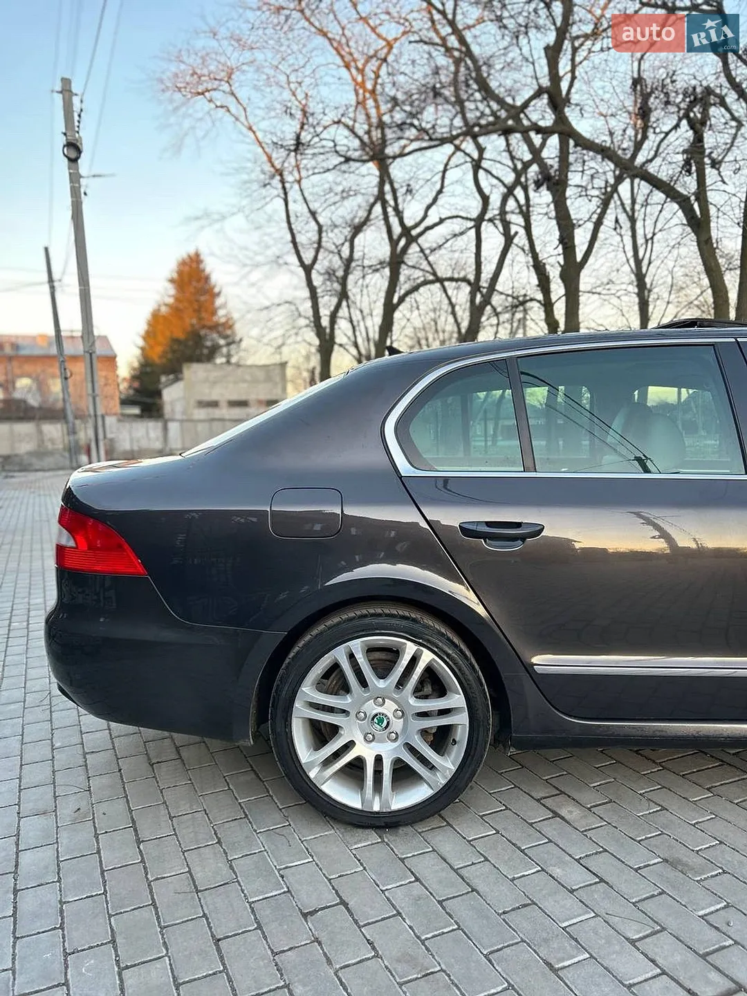 2011 Skoda Superb - мініатюра 7