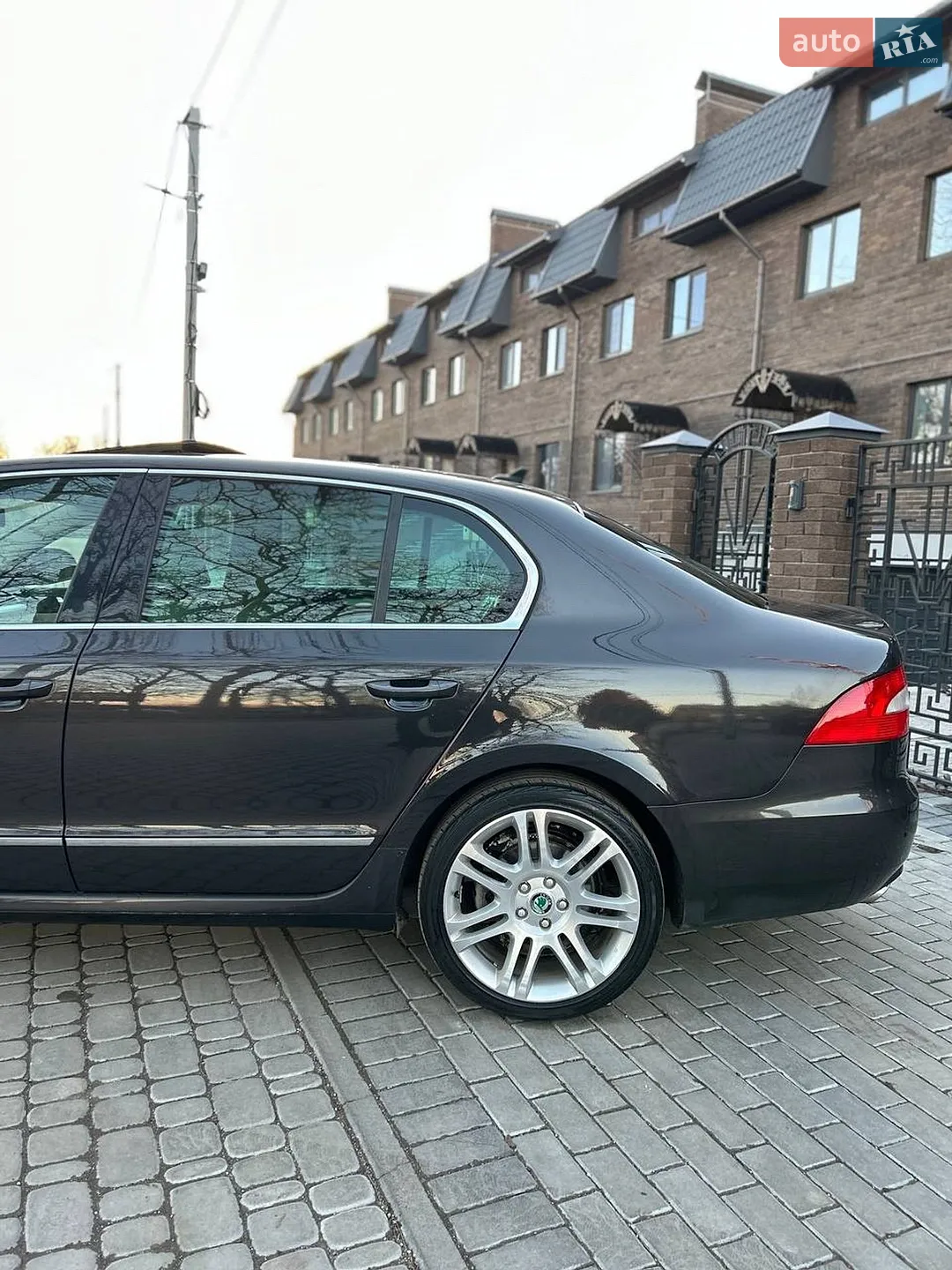 2011 Skoda Superb - мініатюра 9