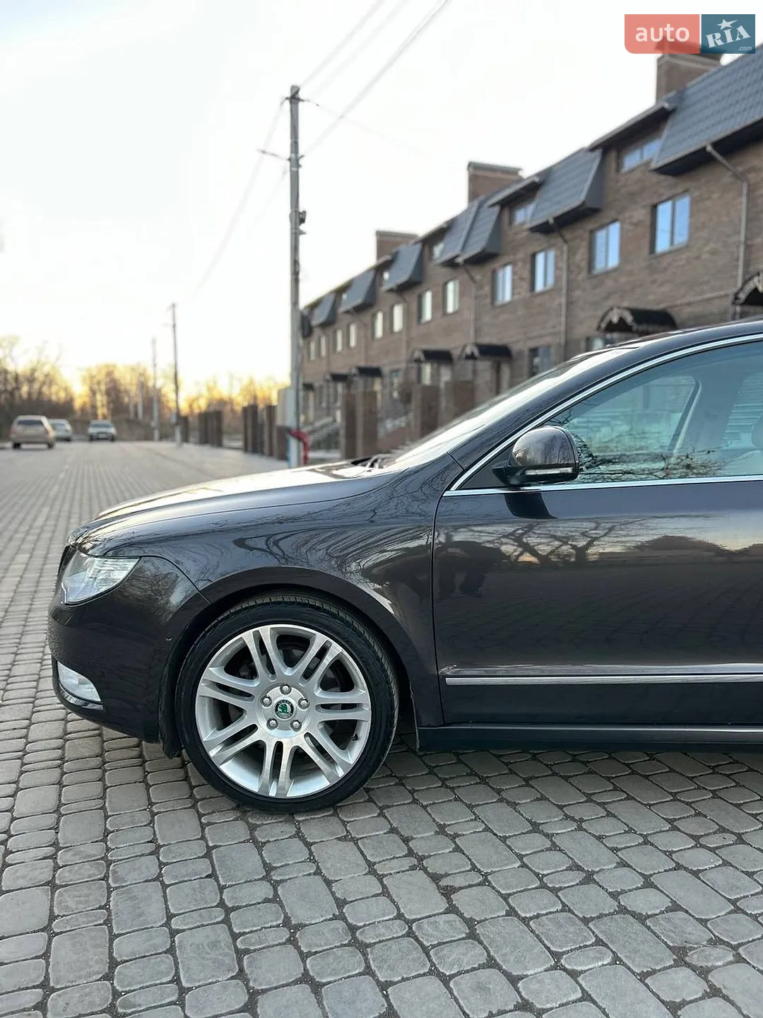 2011 Skoda Superb - мініатюра 10