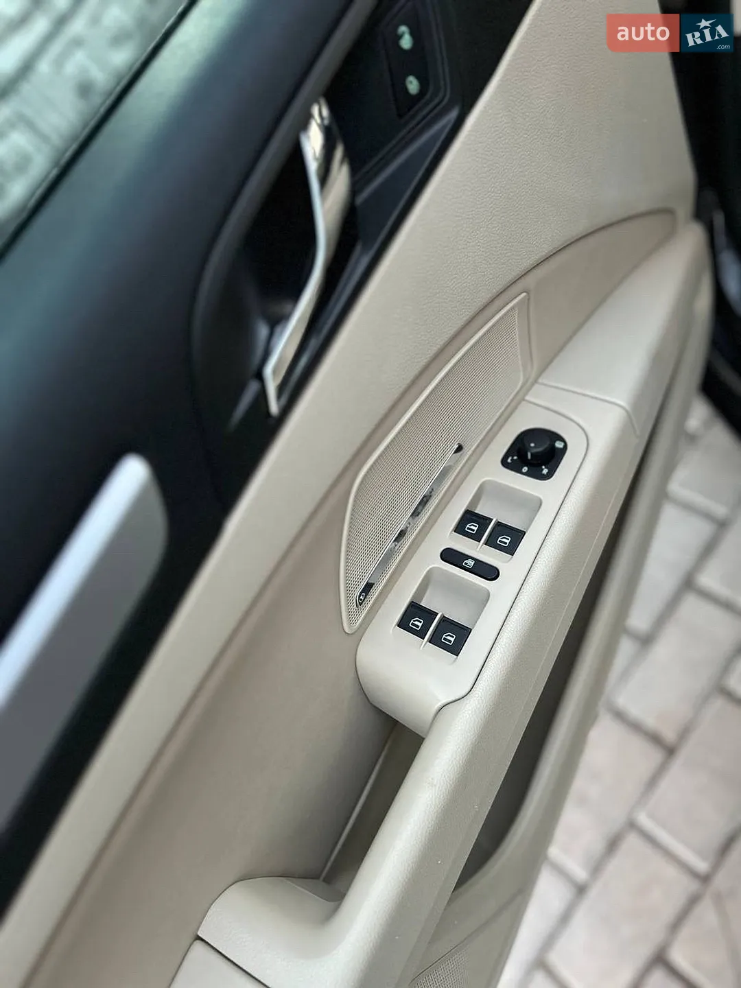 2011 Skoda Superb - мініатюра 16