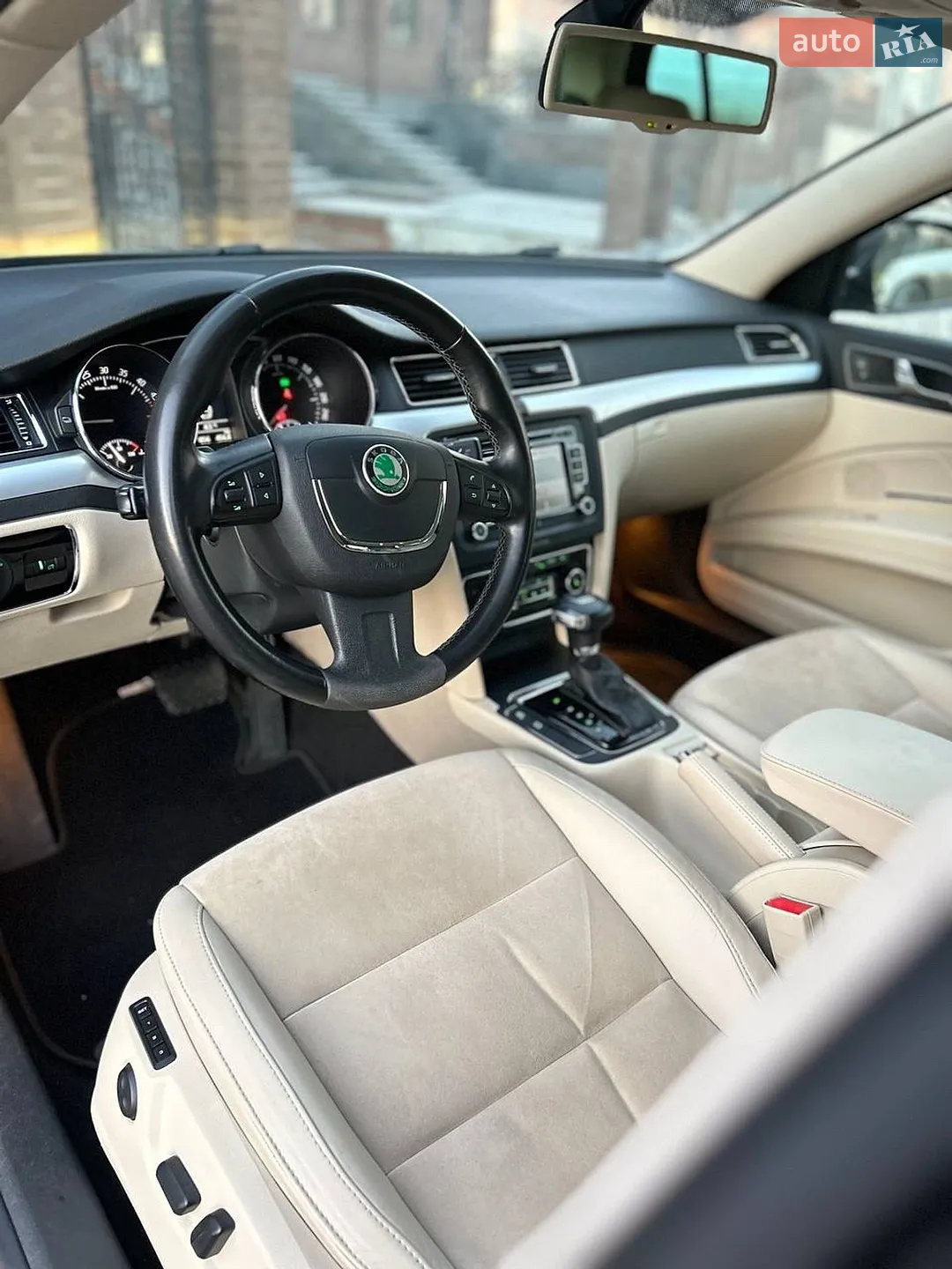 2011 Skoda Superb - мініатюра 20