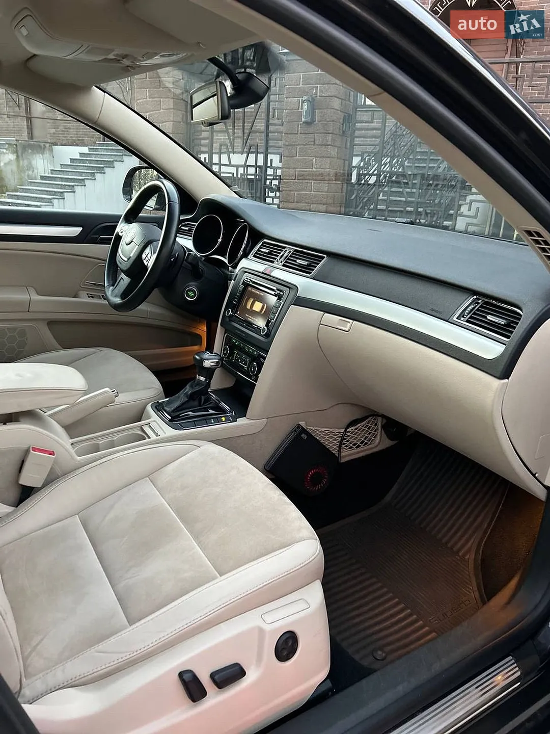 2011 Skoda Superb - мініатюра 24