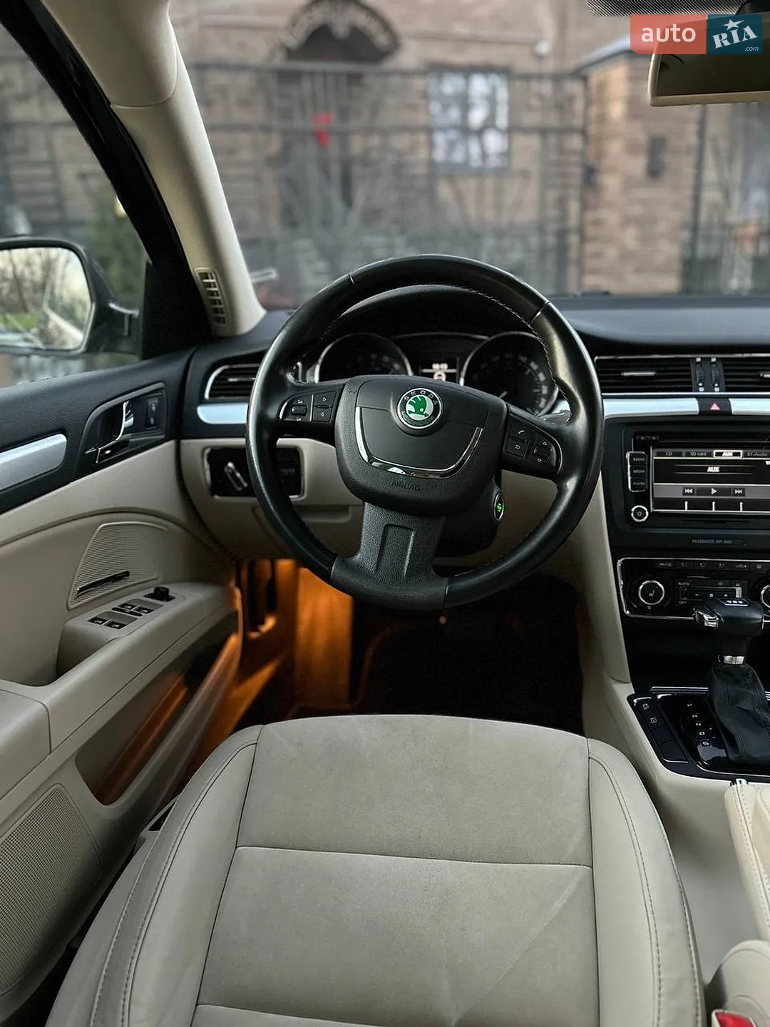 2011 Skoda Superb - мініатюра 31