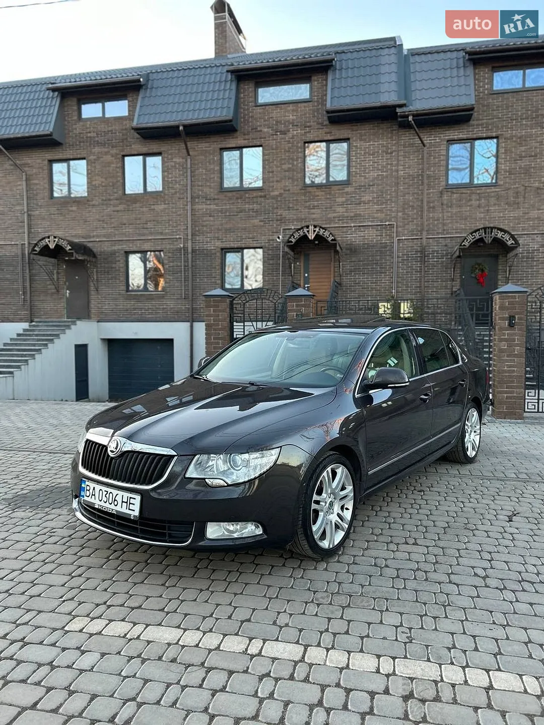 2011 Skoda Superb - фото 1
