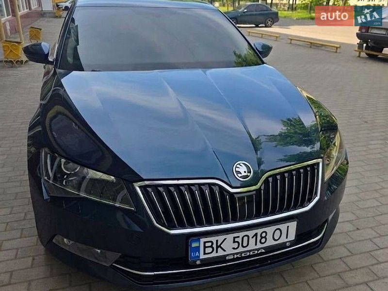 Лифтбек Skoda Superb 2016 в Краматорске